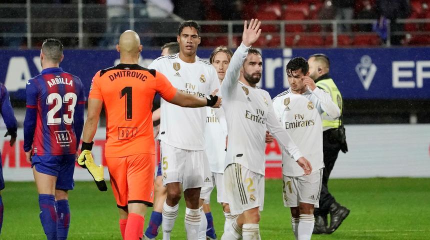Real Madrid, deplasmanda Eibar'ı 4-0 yendi