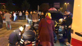 Kazayı gören yardıma koştu! Kırmızı ışıkta can pazarı!