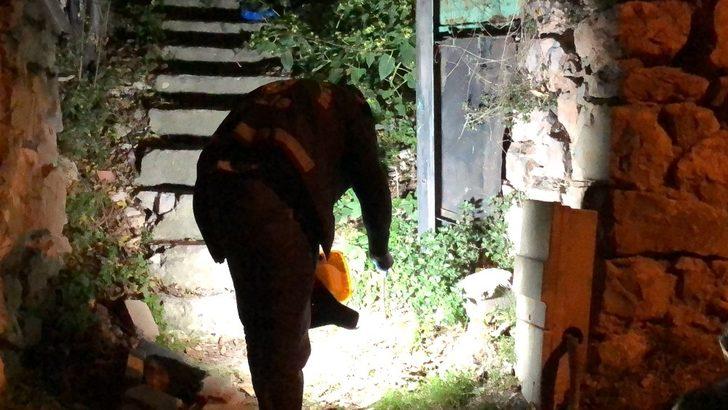 Kocaeli'de kanlı infaz! Arkadaşıyla sohbet ederken başından vuruldu! G3