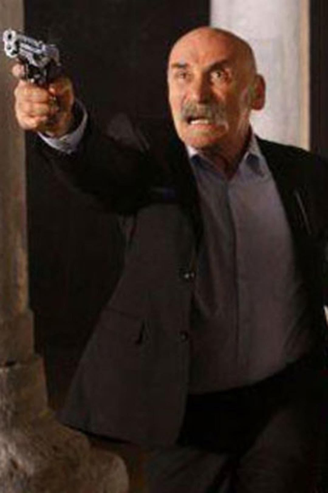 G&uuml;n&uuml;n magazin başlıkları