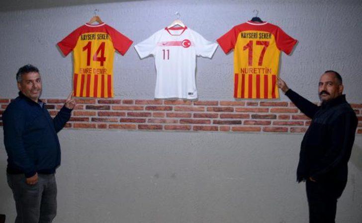 Süper Lig tarihine geçen Emre Demir, babasını gururlandırdı G1