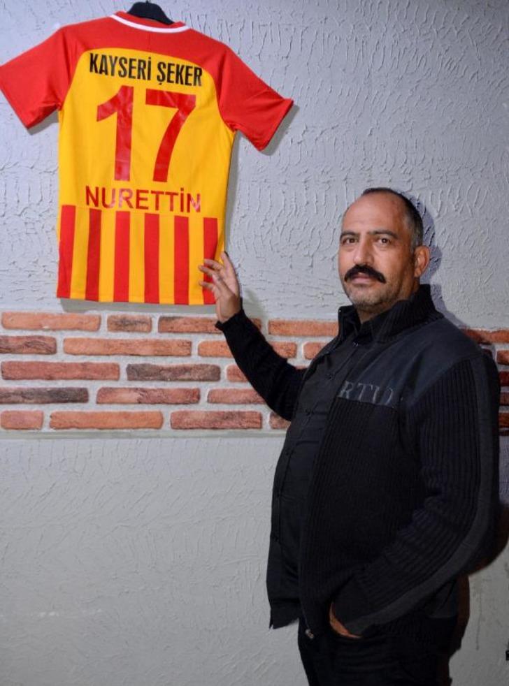 Süper Lig tarihine geçen Emre Demir, babasını gururlandırdı G4