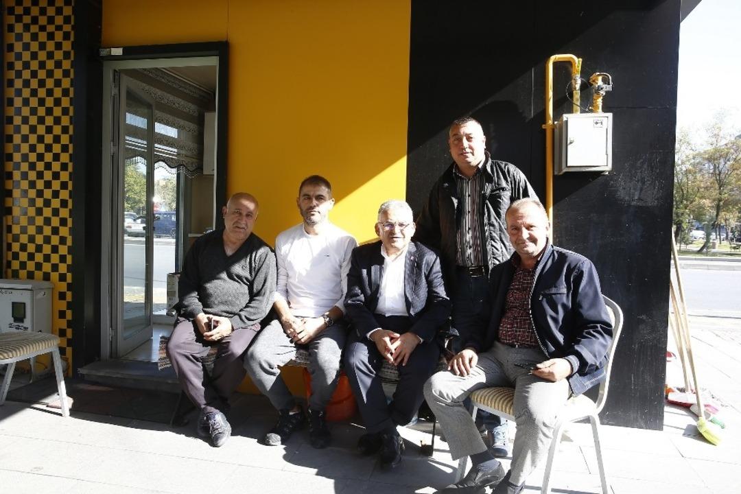 Başkan B&uuml;y&uuml;kkılı&ccedil;, &ouml;nce parkta sonra itfaiyede