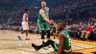 Celtics maçı kazandı, Hayward'ı kaybetti