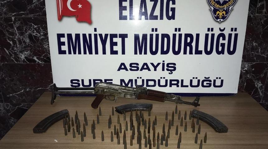 Elazığ&rsquo;da kalaşnikof  ele ge&ccedil;irildi