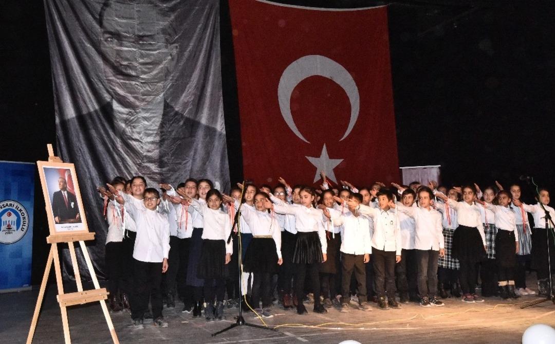 Ahlat&rsquo;ta Atat&uuml;rk&rsquo;&uuml; anma t&ouml;reni