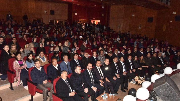 Ahlat’ta Atatürk’ü anma töreni G5
