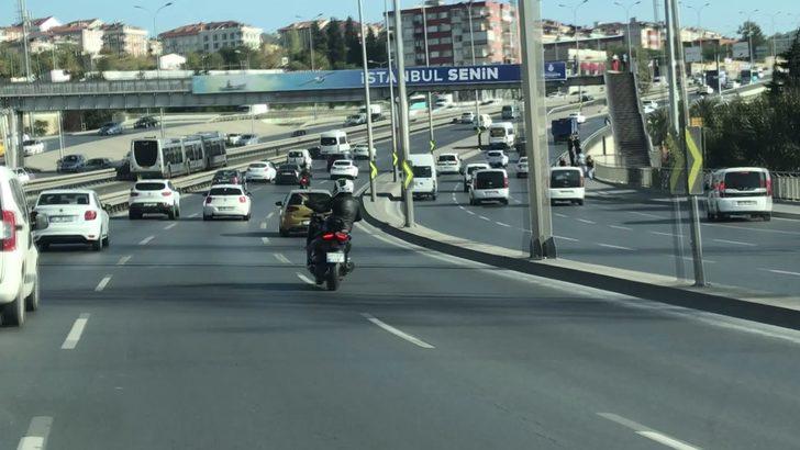 Motosikletle makas atarken bile dans eden maganda kamerada G1