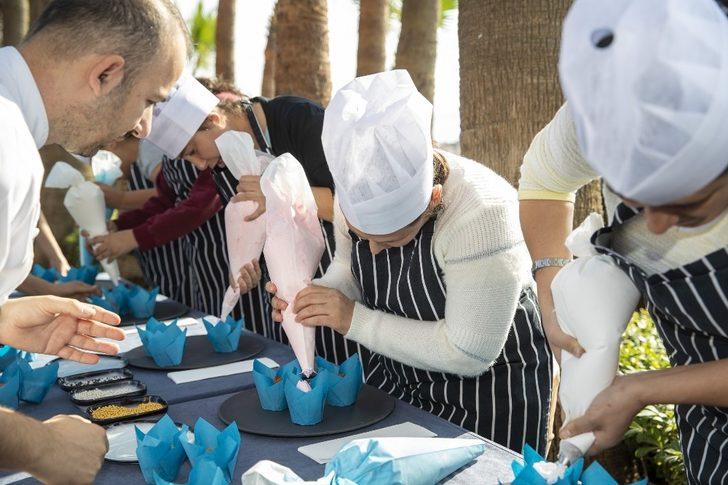 Engelli bireyler pasta atölyesinde hünerlerini sergiledi G3