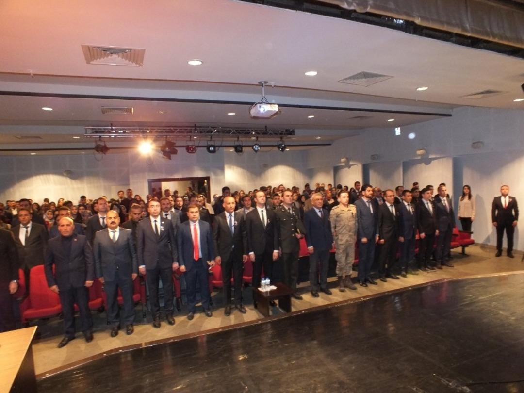 Malazgirt&rsquo;te Atat&uuml;rk&rsquo;&uuml; anma t&ouml;reni