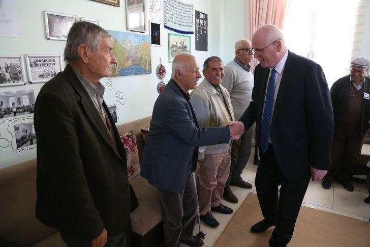 Koca çınarlardan Atatürk’e vefa programı G1