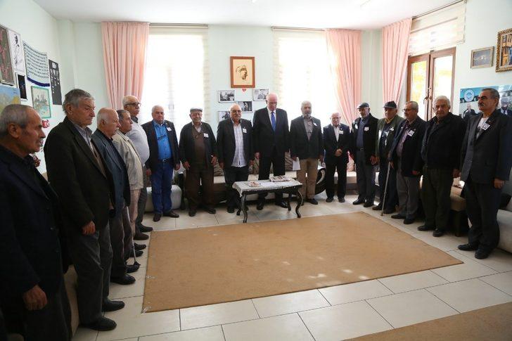 Koca çınarlardan Atatürk’e vefa programı G3