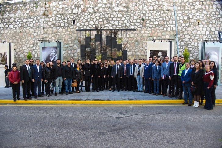 Atatürk’ün resimleri ve sözlerinin sergilendiği 100. Yıl Duvarı açıldı G2