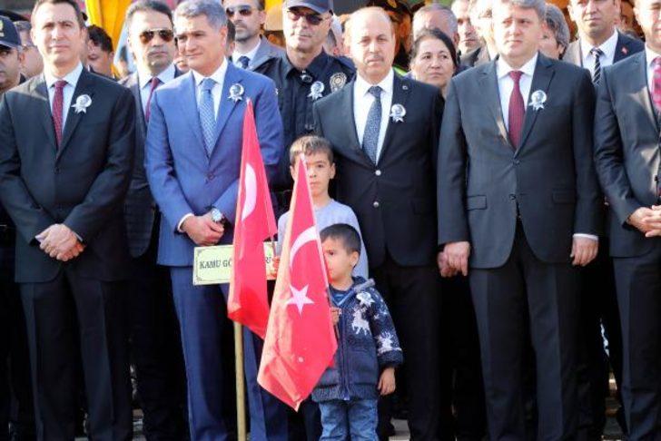 Atatürk'ün doğum tarihi yanlış yazıldı! Sosyal medyadan büyük tepki  G2