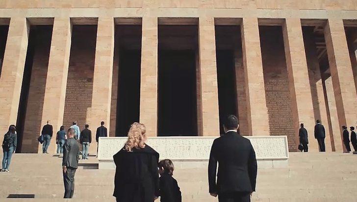 Kuşadası Belediye Başkanı Ömer Günel, Ata’nın huzurunda G3