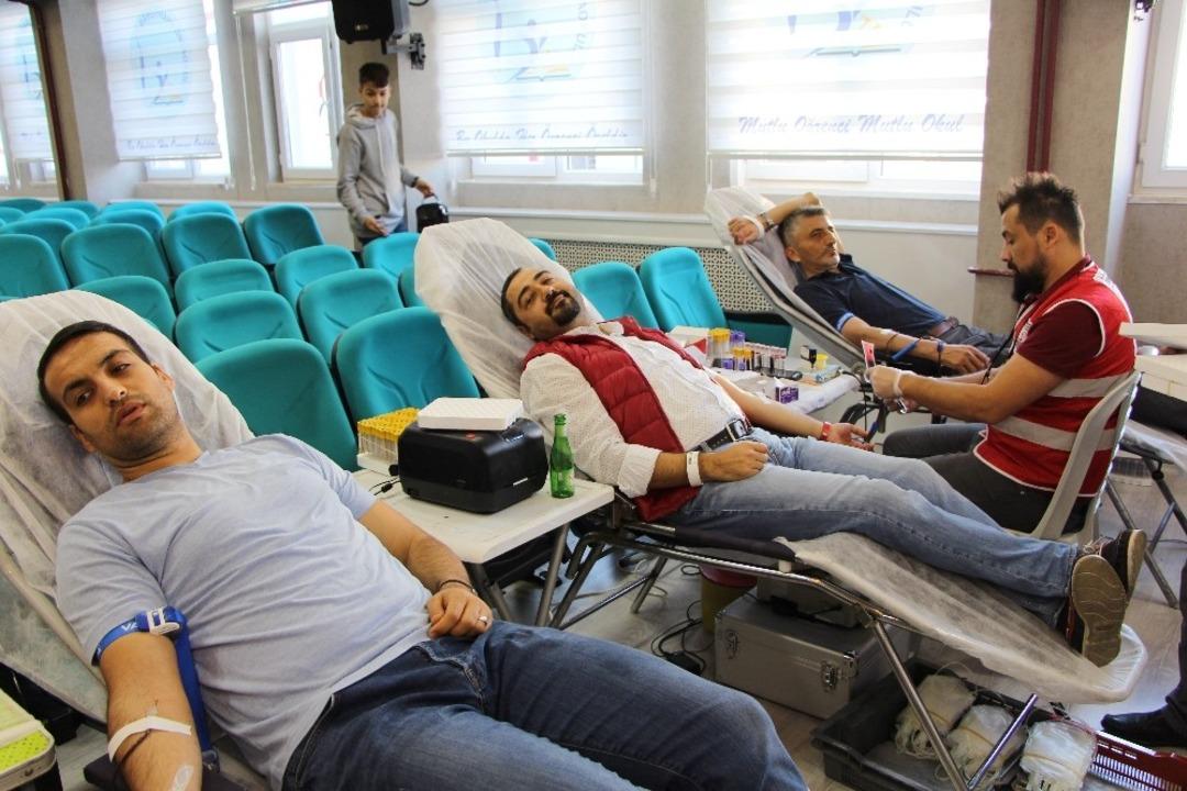 Baruthane Ortaokulu&rsquo;nda yeni bir kan bağışı rekoru