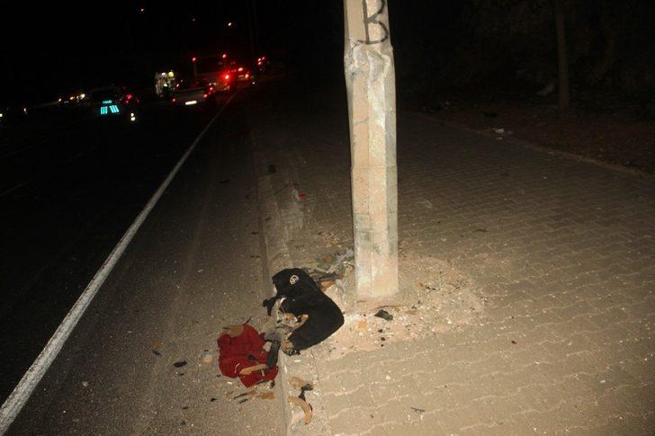 Şanlıurfa’da düğün dönüşü feci kaza: 1 ölü, 1 yaralı G4