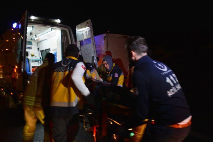 Esenlerde feci kaza! Sıkışan sürücü güçlükle kurtarıldı! G4