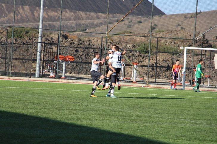 Ülküspor’dan Demirci Belediyespor’a yarım düzine gol G3