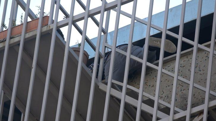 Sultangazi'de maaşını isteyen işçiyi, patronları dövdü! G3