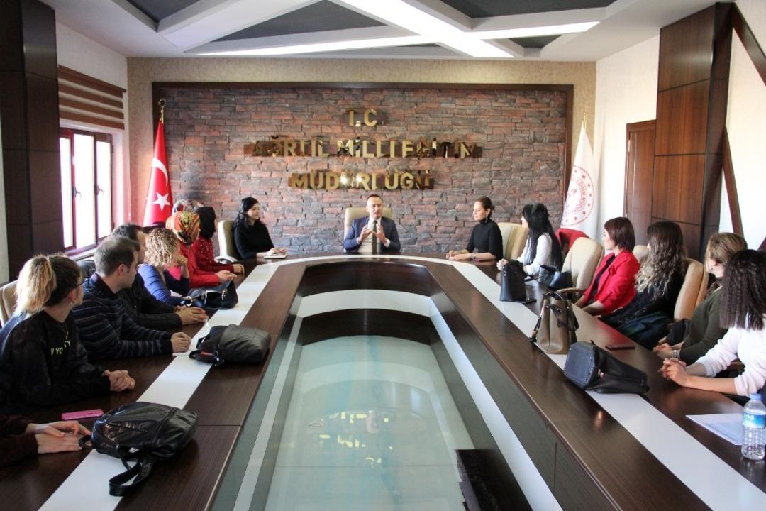 Ağrı&rsquo;da liselere  &ldquo;İngilizce Sokağı&rdquo; oluşturulacak