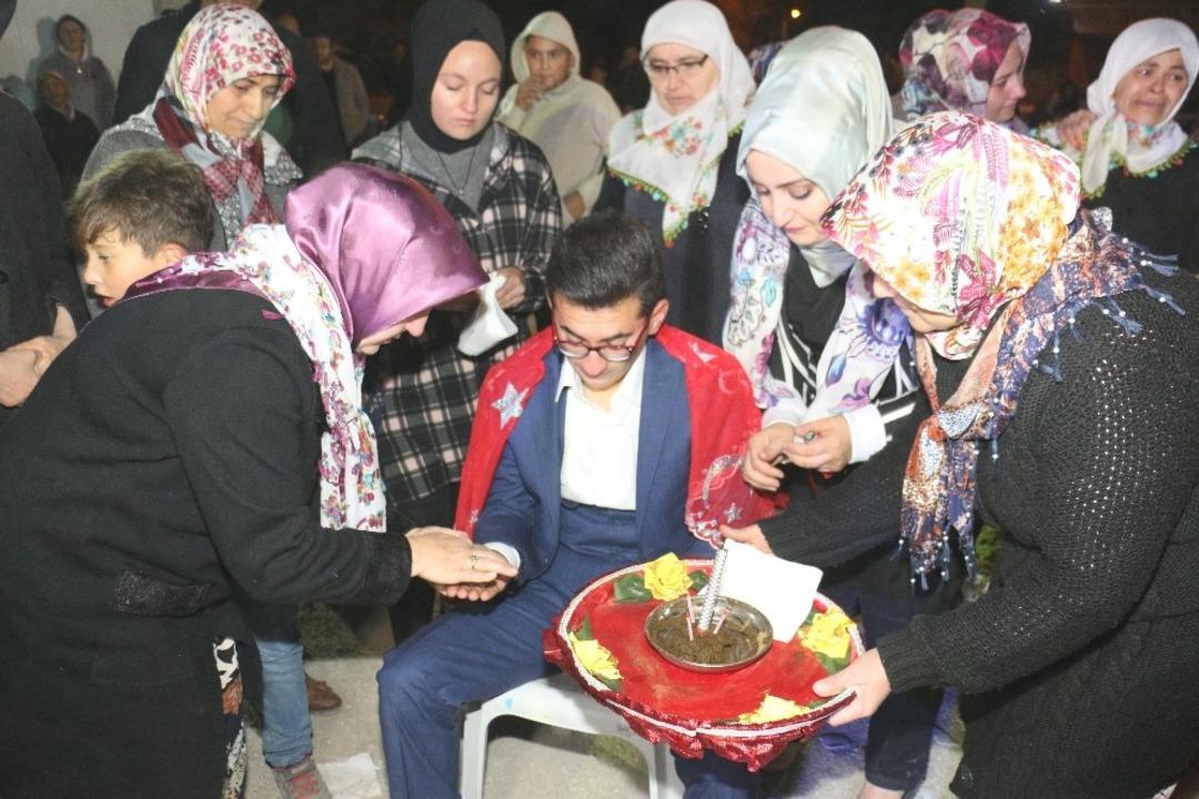 Kırka&rsquo;da &rsquo;Kınalı Kuzular&rsquo; askere g&ouml;nderiliyor