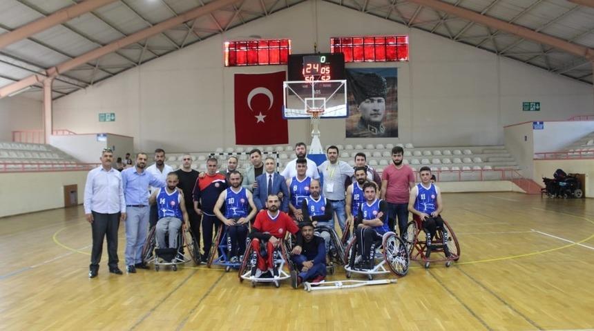 Van Bedensel Engelliler, K&uuml;&ccedil;&uuml;k&ccedil;ekmece ekibini 52-50 mağlup etti