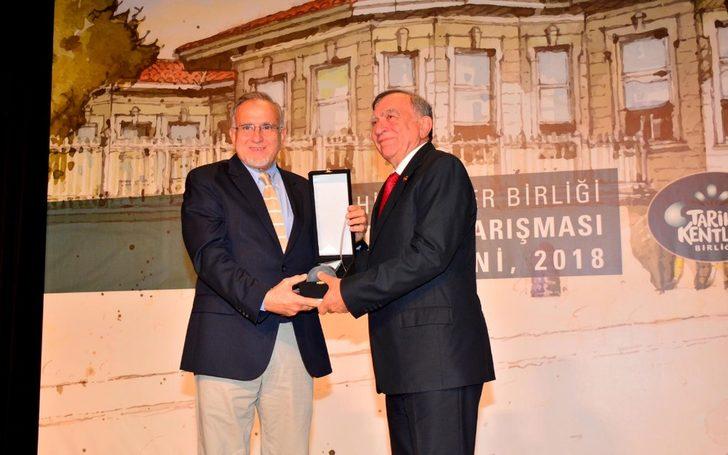 Tarihi Kentler Birliği’nden Seyhan Belediyesine ödül G1