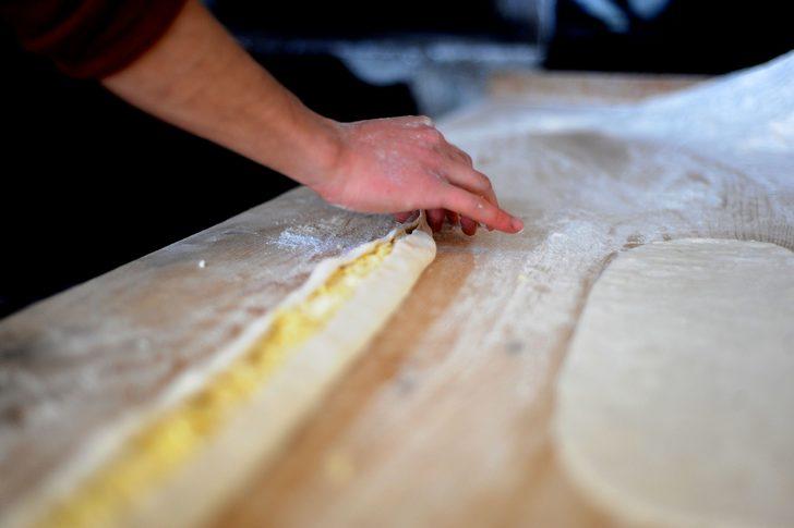 Espiye pidesi nasıl yapılıyor? Espiye pidesi tarihi 100 yıla dayanıyor G1