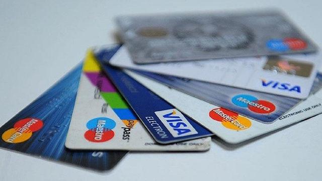 Kredi kartı sahiplerine önemli uyarı! Yıllık aidat iadesi dolandırıcılarına dikkat