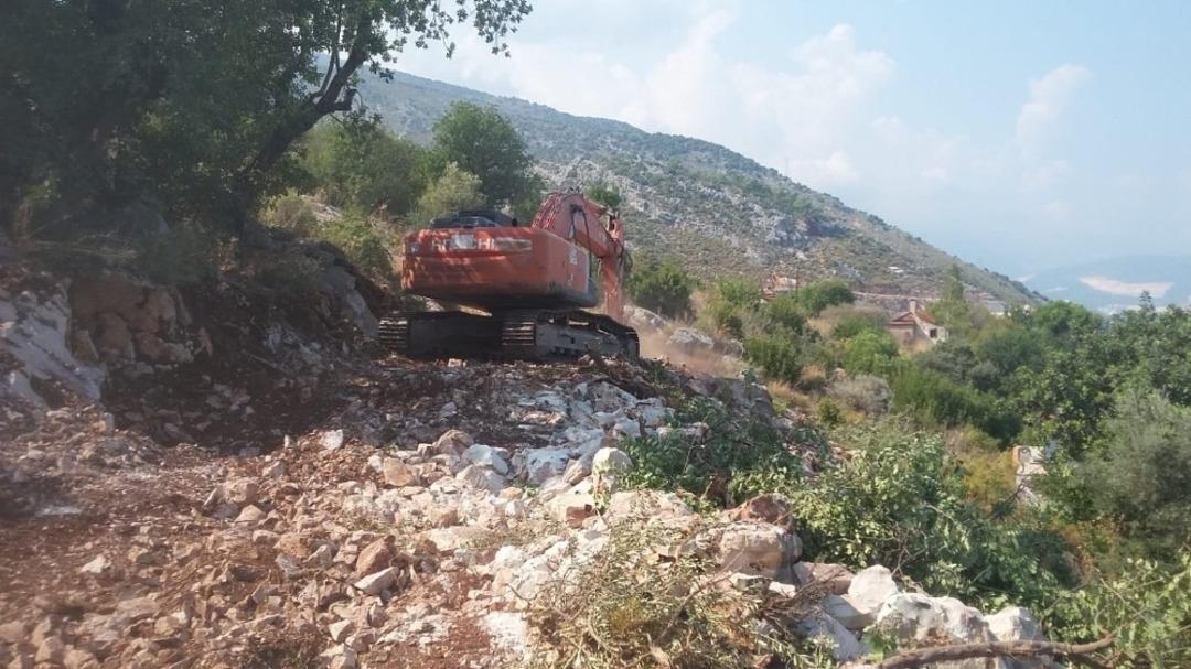 Finike&rsquo;de 2 mahallenin i&ccedil;me suyu sorunu &ccedil;&ouml;z&uuml;ld&uuml;