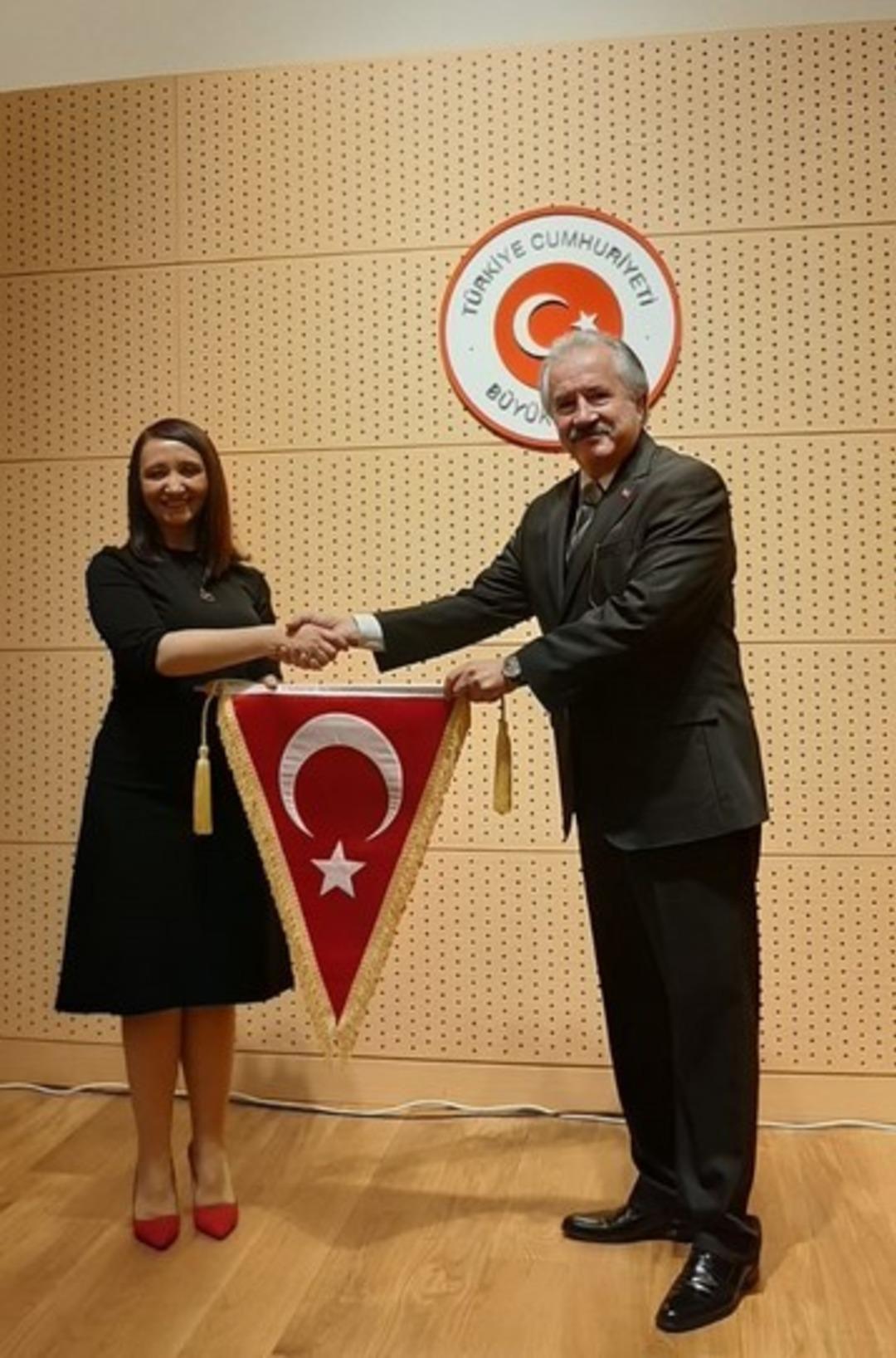 Başkan Tekin&rsquo;in yurt dışı temasları