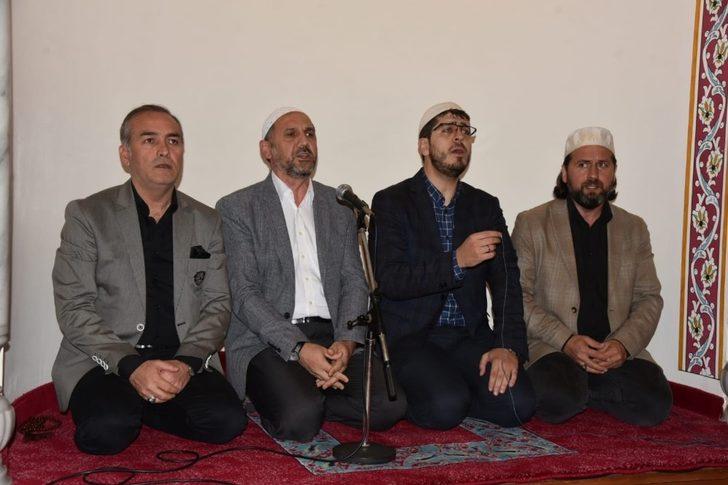 İzmit Belediyesi Gazi Mustafa Kemal Atatürk için mevlit okuttu G2