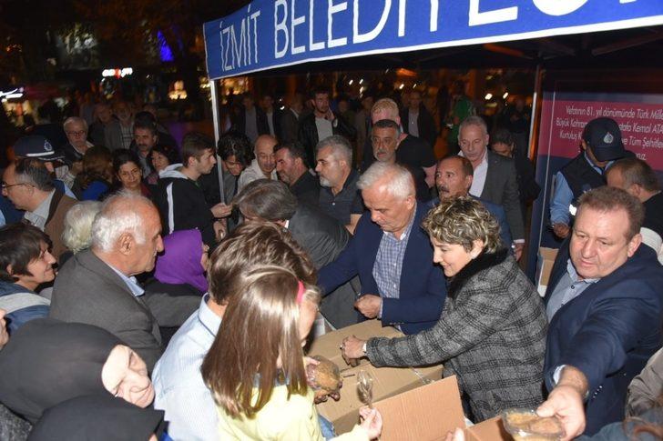 İzmit Belediyesi Gazi Mustafa Kemal Atatürk için mevlit okuttu G4