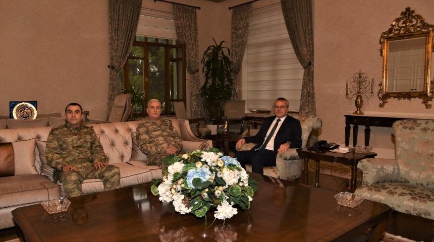 Komutanlardan Vali Deniz&rsquo;e ziyaret