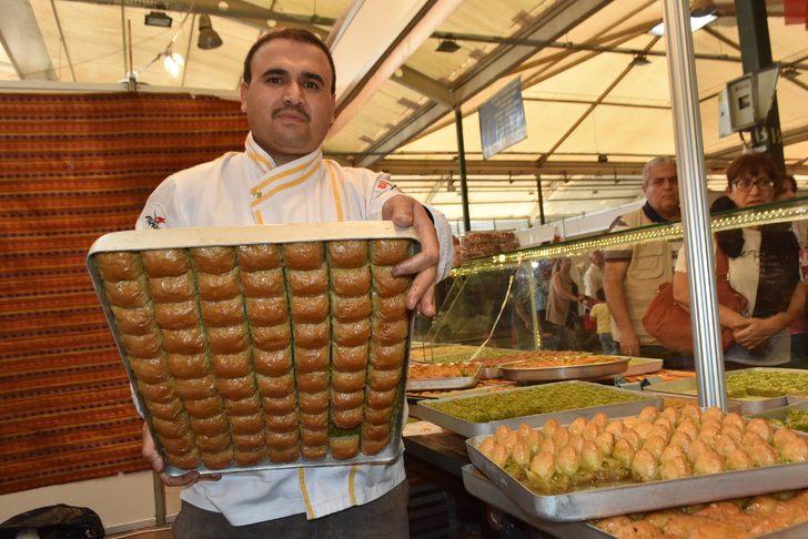 İzmir'deki Gaziantep Günleri'ne yoğun ilgi G1