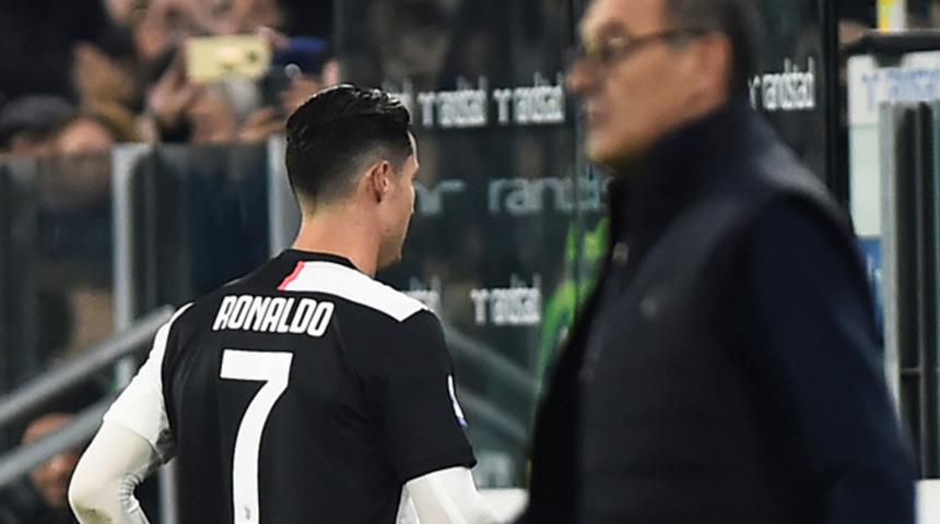 Juventus'ta Ronaldo-Sarri krizi! Yüzüne bakmadan terk etti