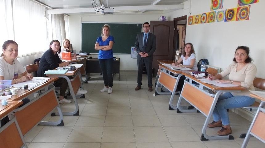 Burhaniye&rsquo;de &ccedil;inicilik kursuna b&uuml;y&uuml;k ilgi