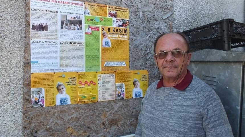 Burhaniyeli simit&ccedil;i L&ouml;semiye dikkat &ccedil;ekiyor