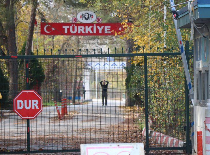 Türkiye sınır dışı etti, Yunanistan kabul etmeyince arada kaldı! G5