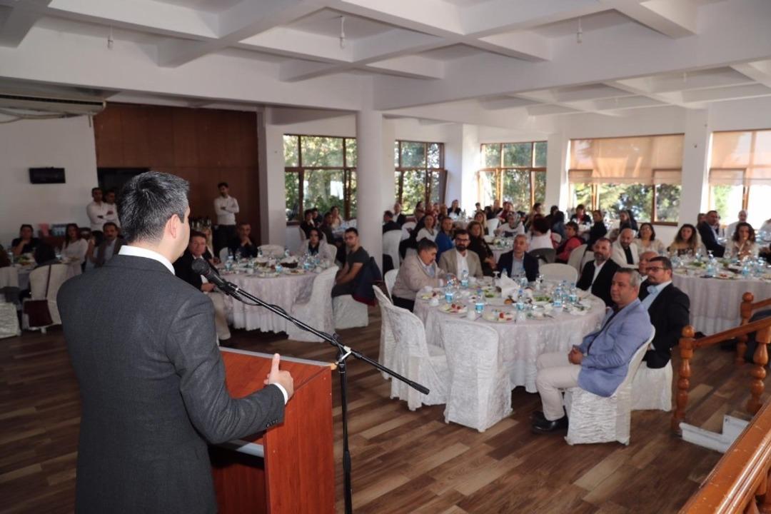 Başkan G&ouml;khan Y&uuml;ksel, okul aile birliği başkanlarıyla bir araya geldi