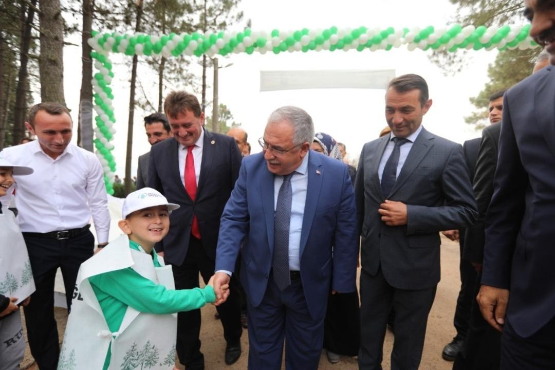 Sakarya&rsquo;da 87 bin fidan toprakla buluştu