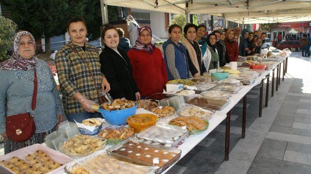 Devrek’te dayanışma kermesi