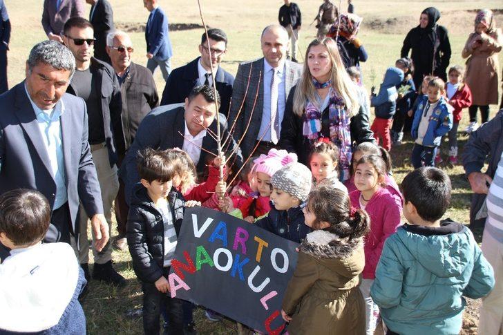 Varto’da 2 bin fidan dikildi G3