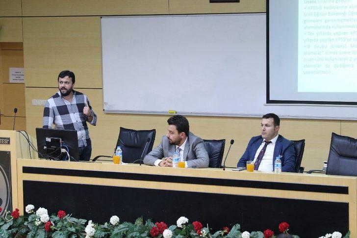 SAÜ’de ’Kamuda Kariyer’ konferansı düzenlendi G2