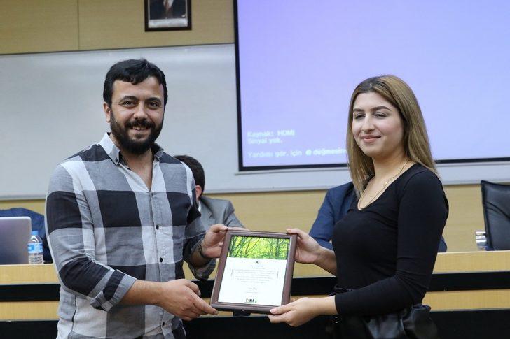 SAÜ’de ’Kamuda Kariyer’ konferansı düzenlendi G3