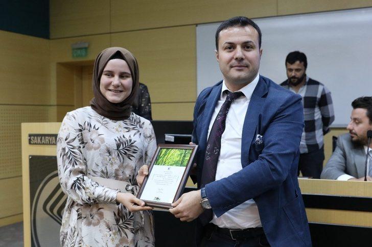 SAÜ’de ’Kamuda Kariyer’ konferansı düzenlendi G4