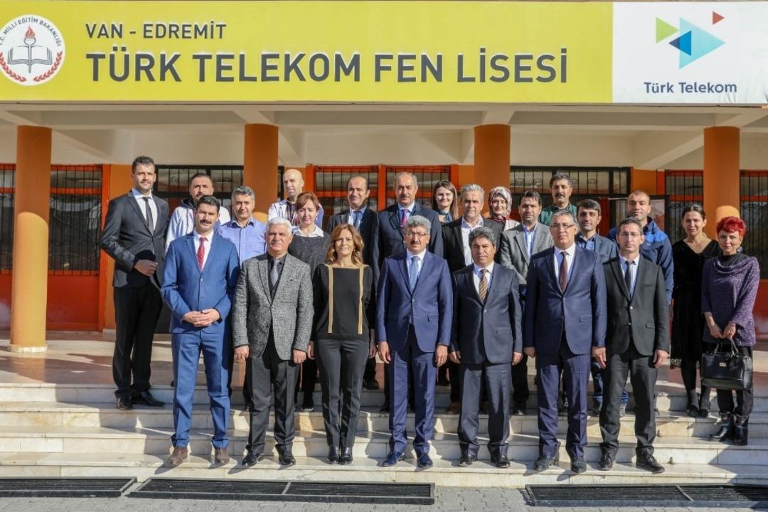 Vali Bilmez. lise &ouml;ğrencileriyle buluştu