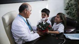 Lösemili akranlarına harçlıklarıyla destek oldular