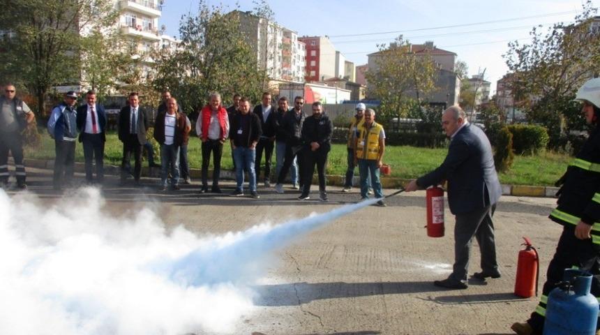 &Ccedil;orlu Belediyesi personeline yangın s&ouml;nd&uuml;rme eğitimi